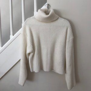 H&M Cream Cropped Ribbed Turtleneck Knit Sweater S
